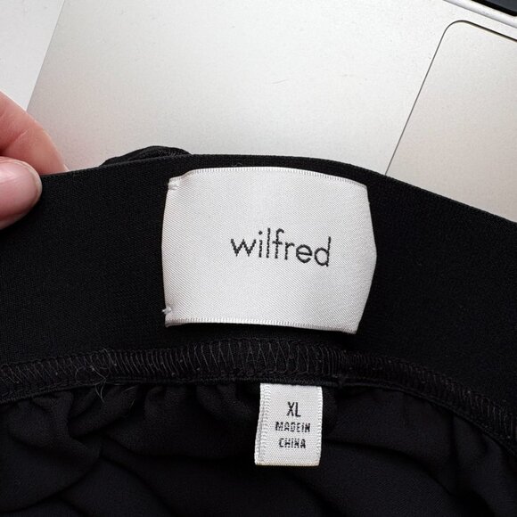 Aritzia Wilfred Twirl Pleated Midi Skirt Black Size XL - Picture 6 of 6